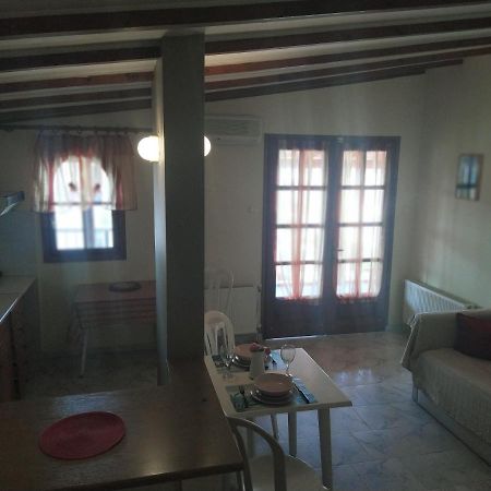 Areti Hotel Apartments Olympiaki Akti Bagian luar foto